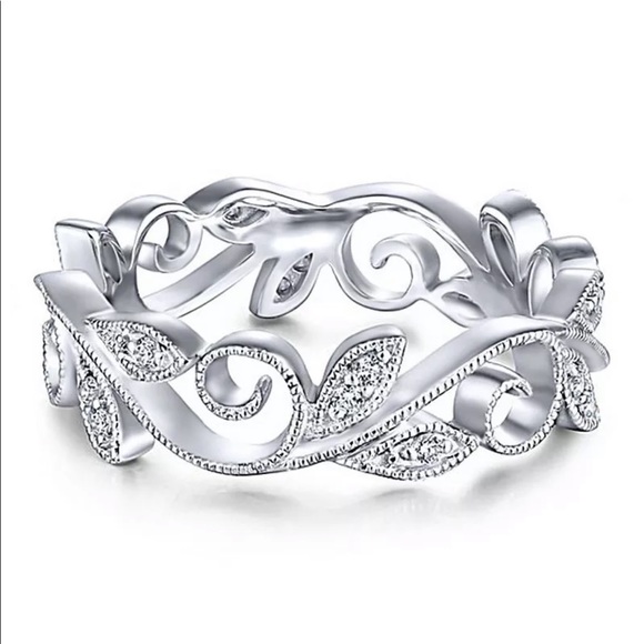 ☆Sparkly white sapphire women’s wedding ring♡ - Picture 5 of 5